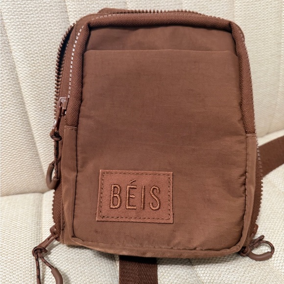 BEIS The Sports Sling in Maple - Picture 6 of 6